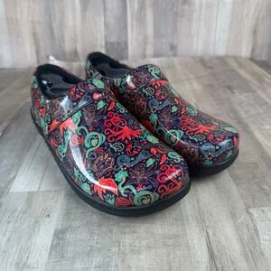 NEW Klogs Women's 9.5 Mission Colorful Slip Resistant Clogs No BOX